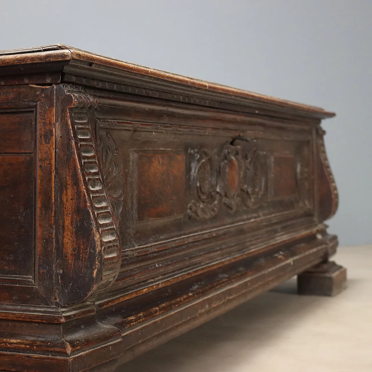 Baroque chest, early 18th century 7