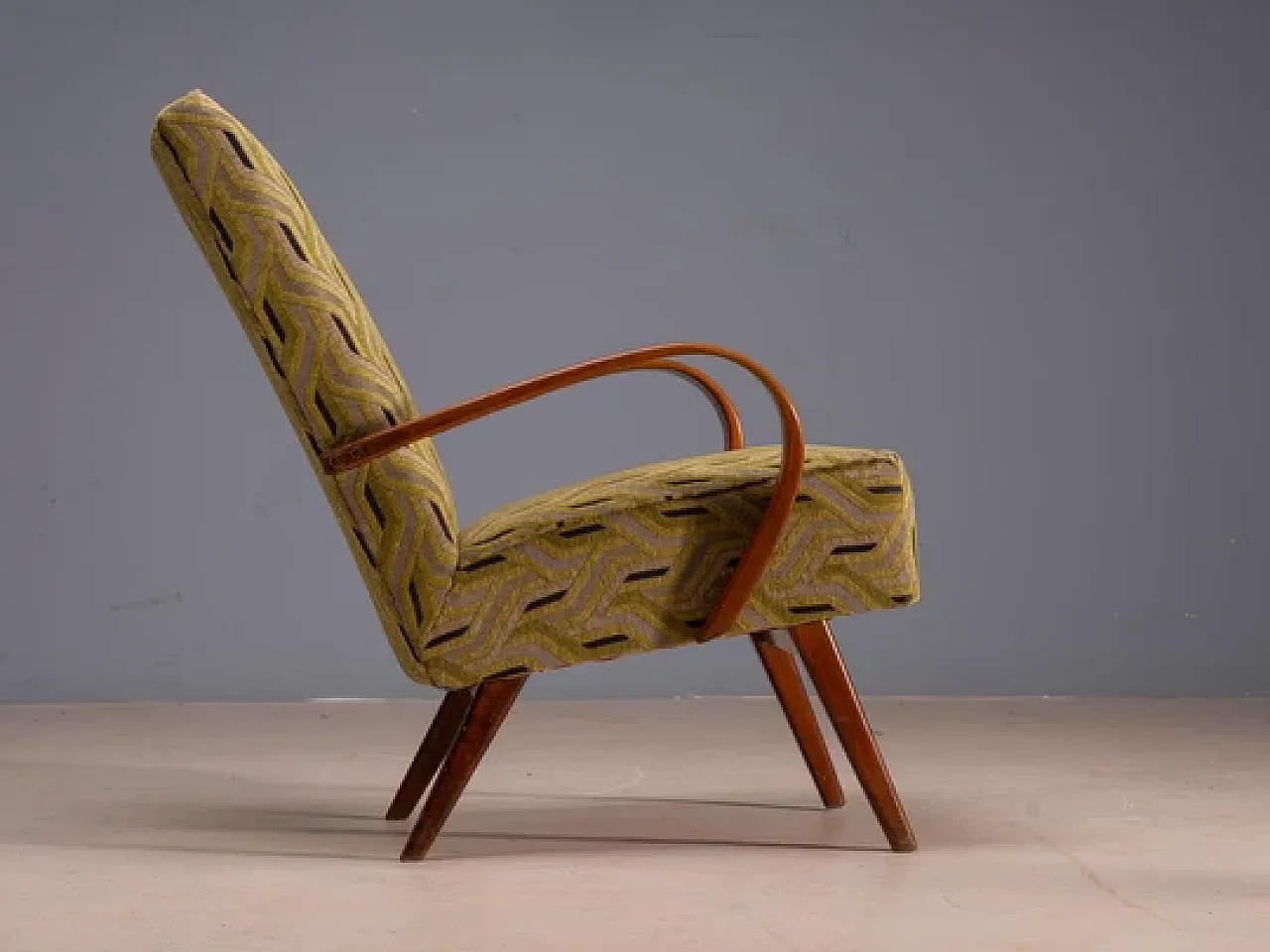 Coppia di poltrone in legno curvato di Jaroslav Šmídek, '900 4