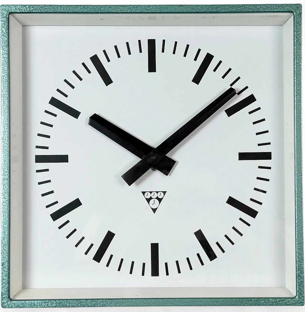 Green Industrial Square Wall Clock from Pragotron, 1970s 10