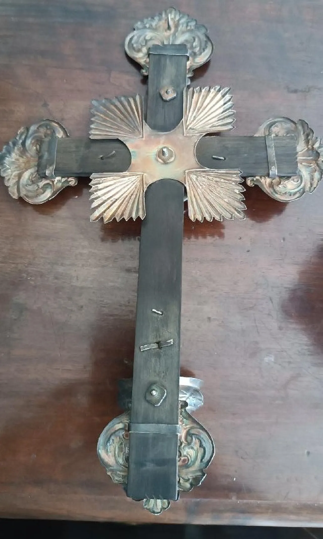 Silver wall crucifix, 19th century 9