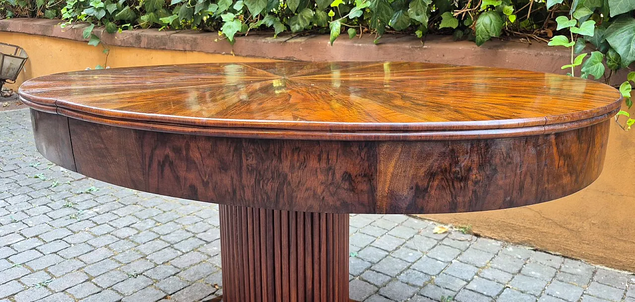 Empire oval table veneered in walnut, early 19th century 4
