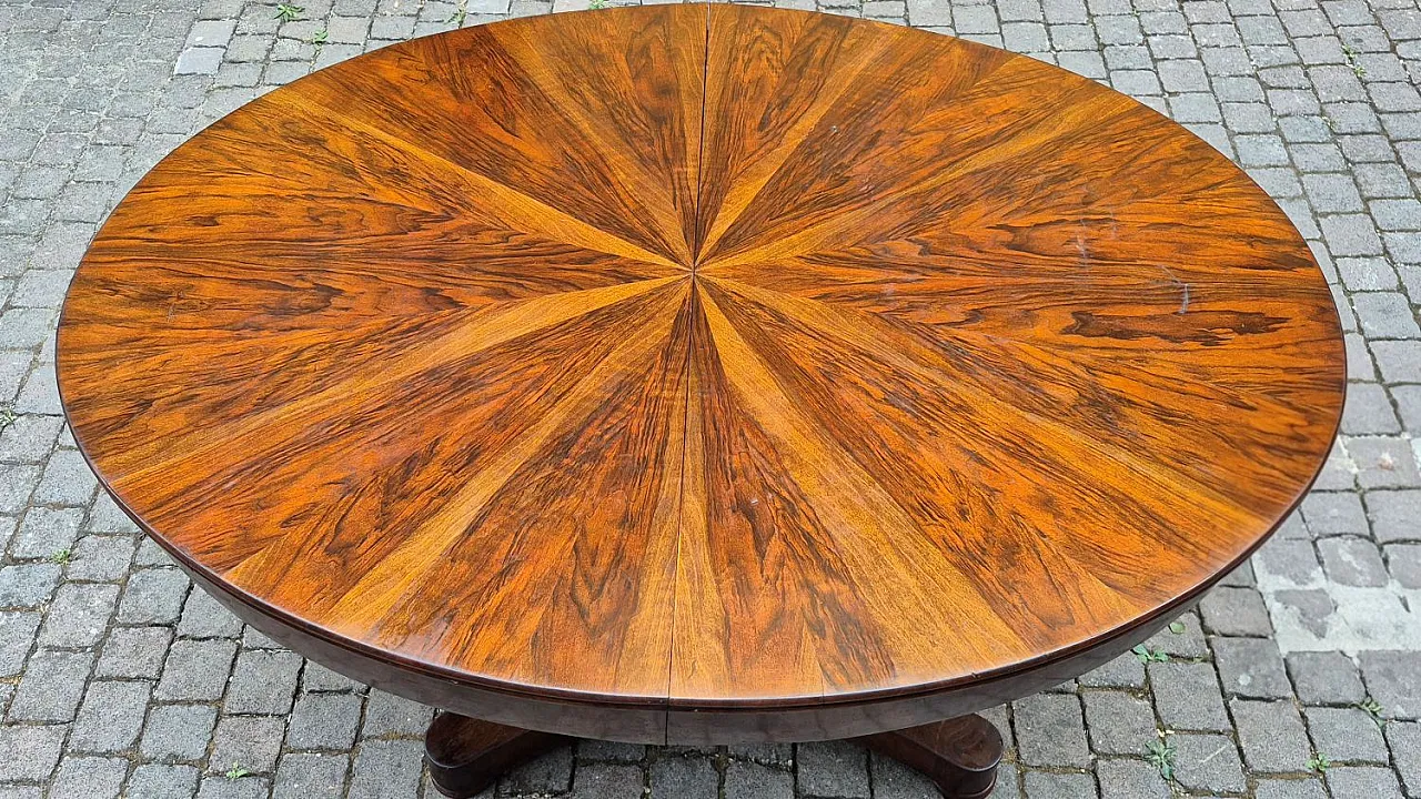 Empire oval table veneered in walnut, early 19th century 9