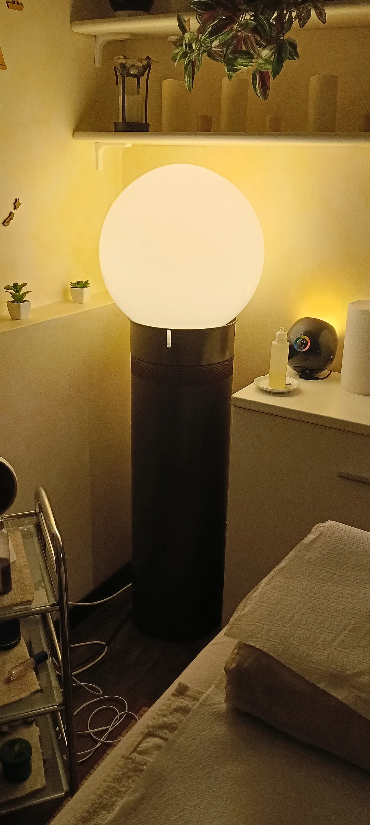 Oracle Lamp designed by Gae Aulenti for Artemide 1