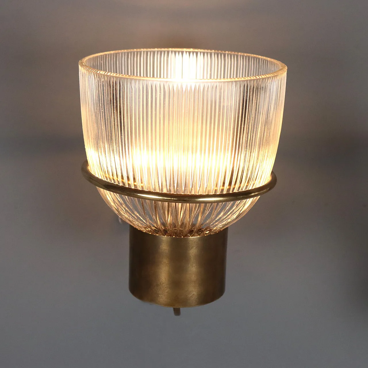 Pair of wall lamps in the style of Ignazio Gardella, mid-20th century 4