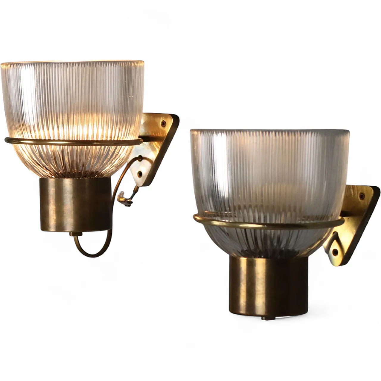 Pair of wall lamps in the style of Ignazio Gardella, mid-20th century 8