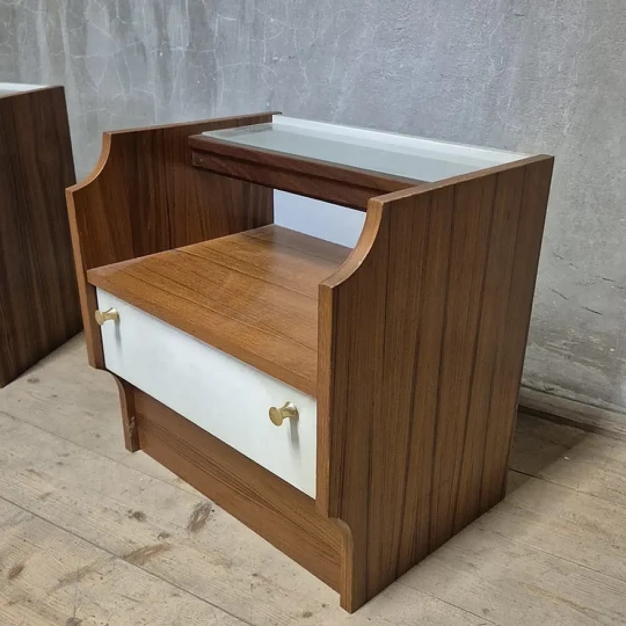 Coppia di comodini, metà '900 5