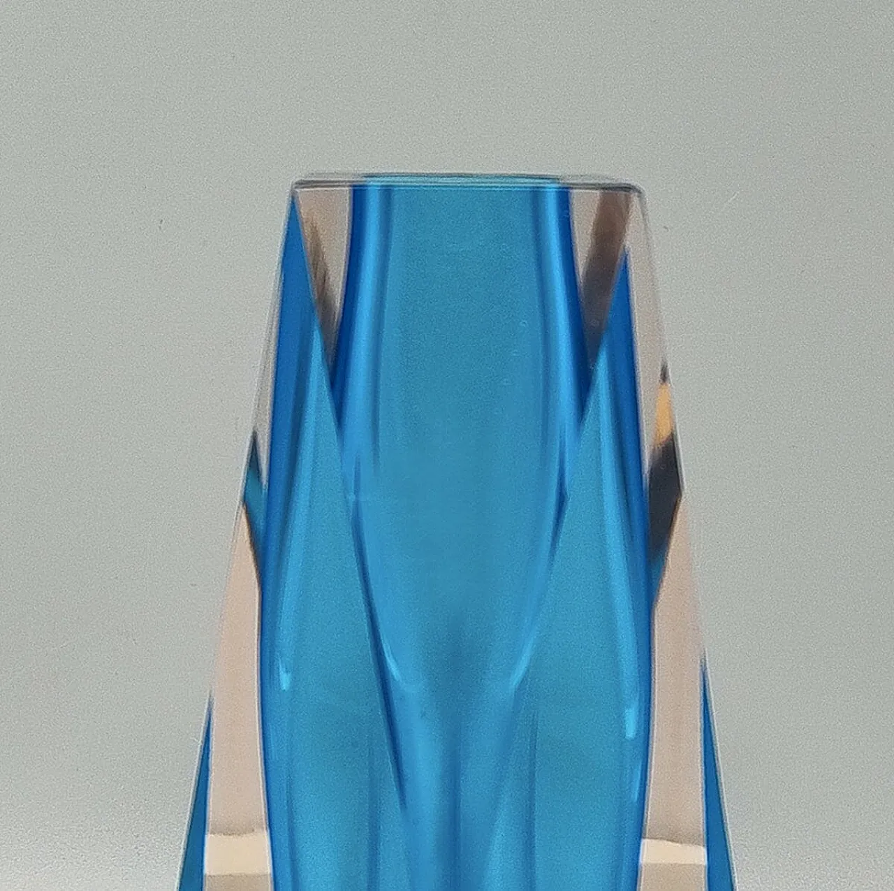 Flavio Poli for Seguso Murano glass vase, 1960s 4