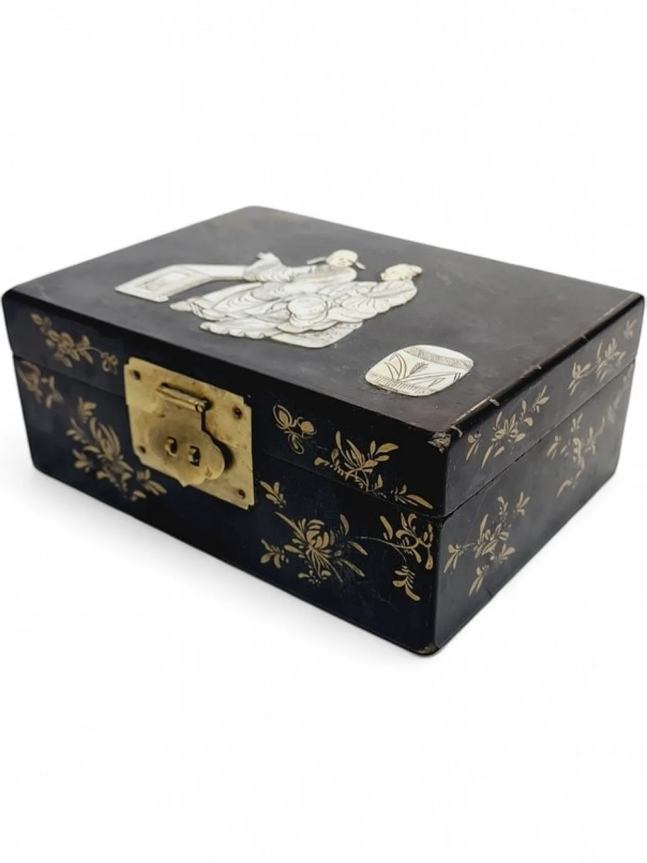 Scatola tedesca in stile Art Nouveau con intarsi, primi del Novecento. 11
