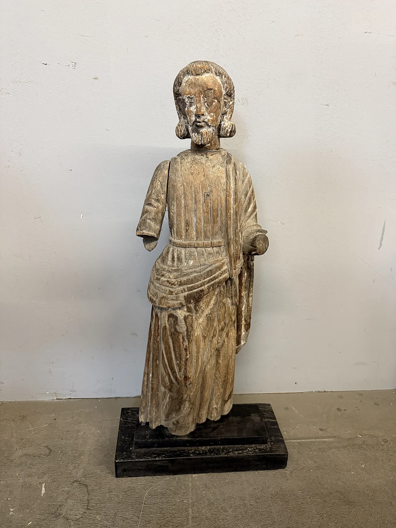Antique wooden sculpture of Saint Joseph, 17th century, 71x32x14cm. 1