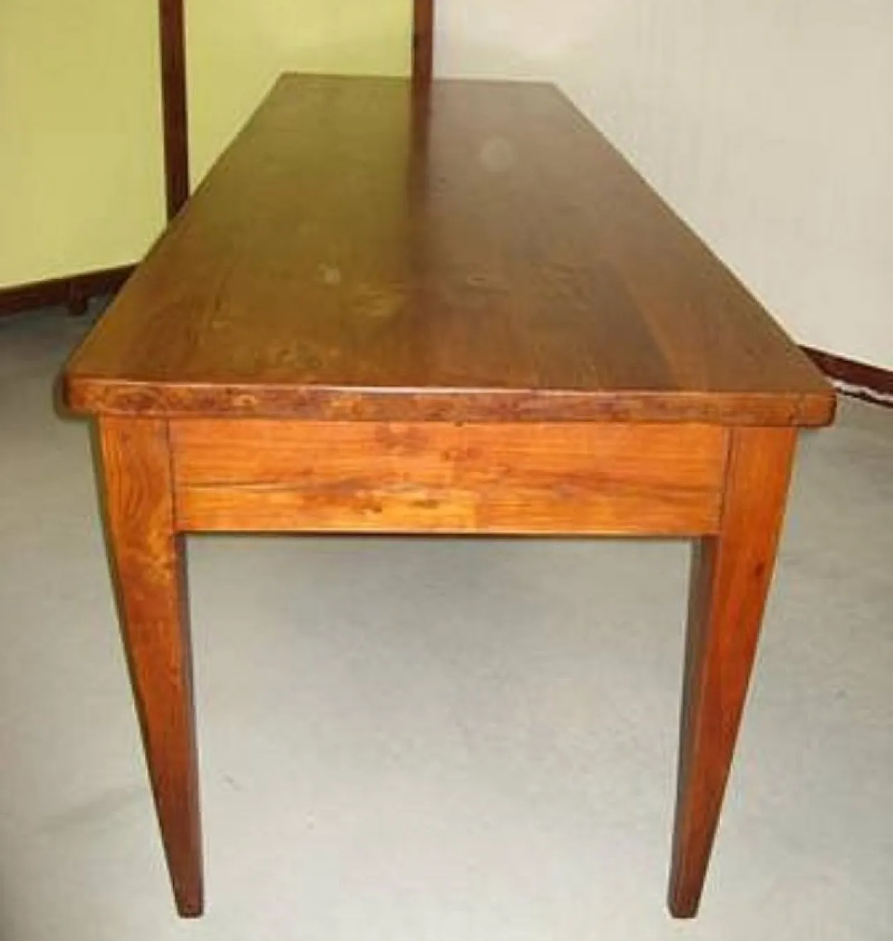 Tavolo rettangolare antico in olmo massello. Italia, inizio 1800. 12