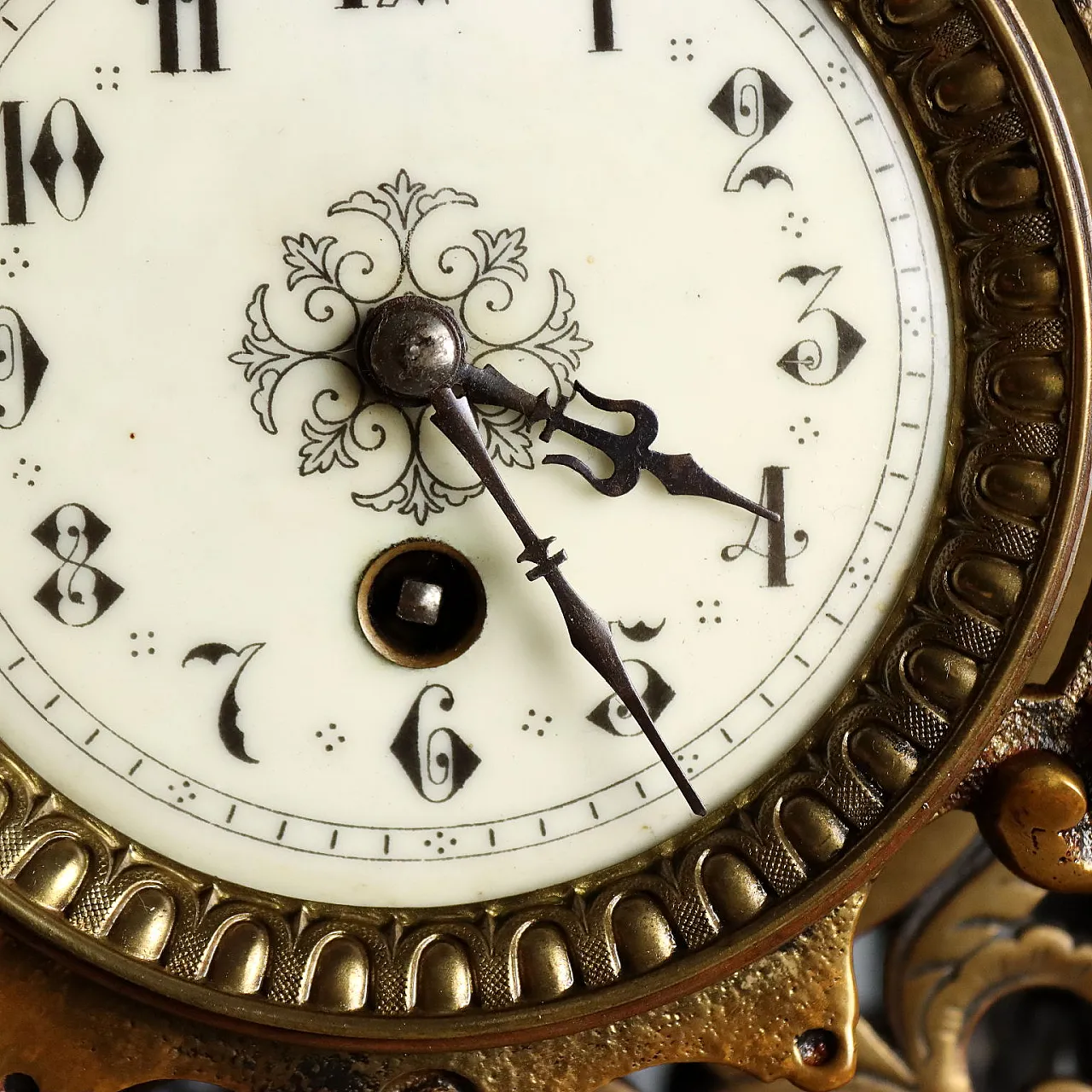 Bronze table clock, 19th century 5