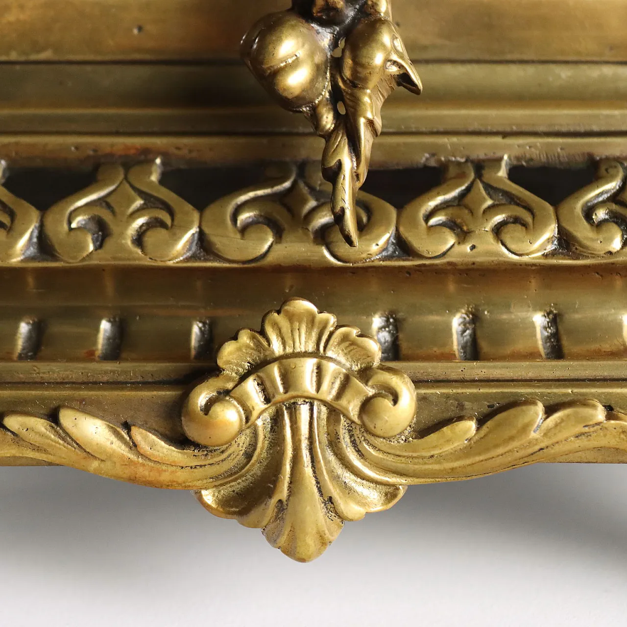 Bronze table clock, 19th century 8