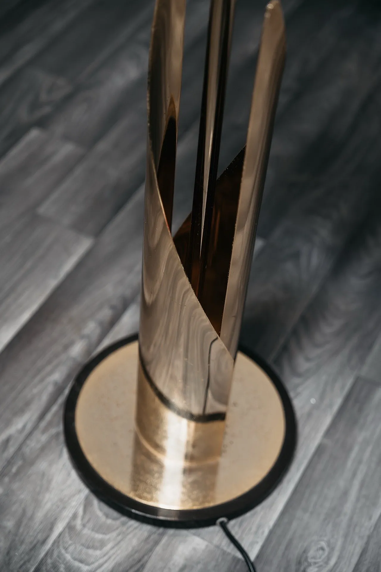 Hollywood Regency Floor Lamp, 1970s Modern Design 4
