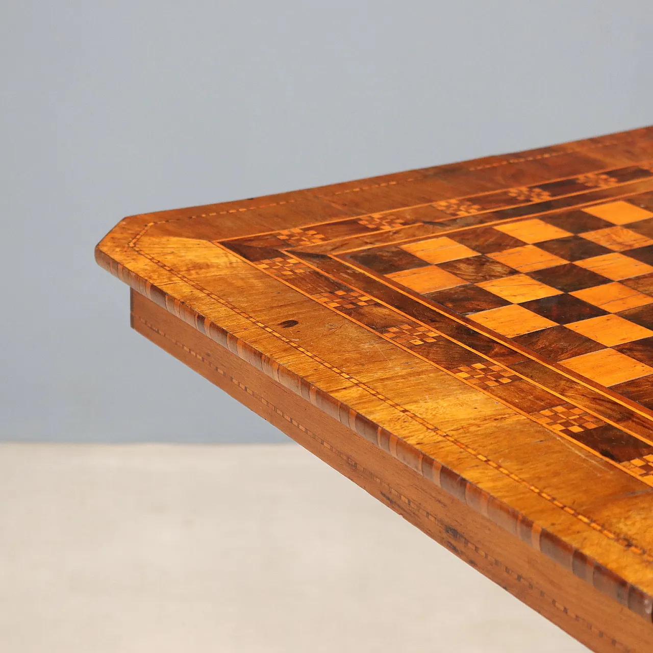 Rolo chessboard table, 19th century 5