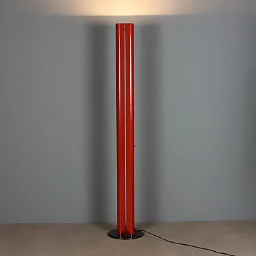 Lampada Megaron rossa di Artemide, '900