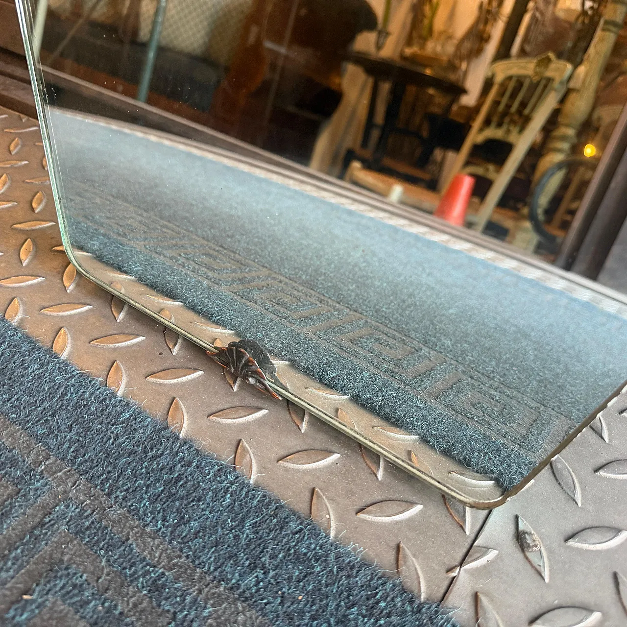 Specchio da parete in vetro acidato e ottone  di Gio Ponti, anni '30 10