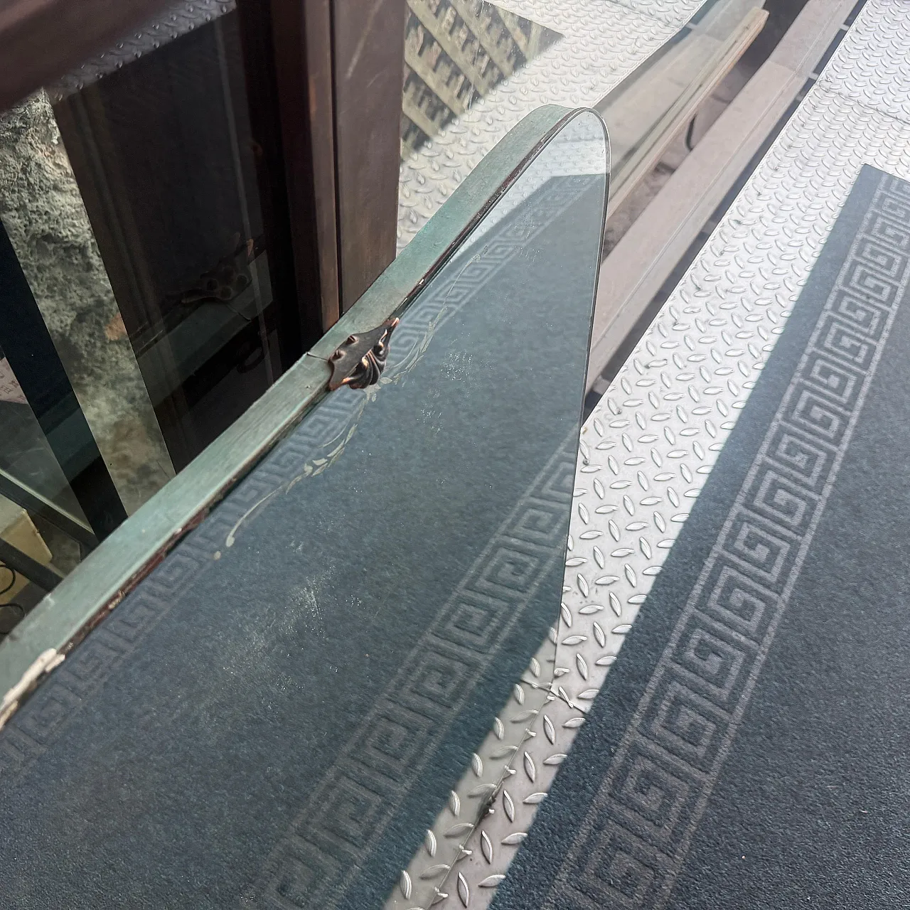 Specchio da parete in vetro acidato e ottone  di Gio Ponti, anni '30 12