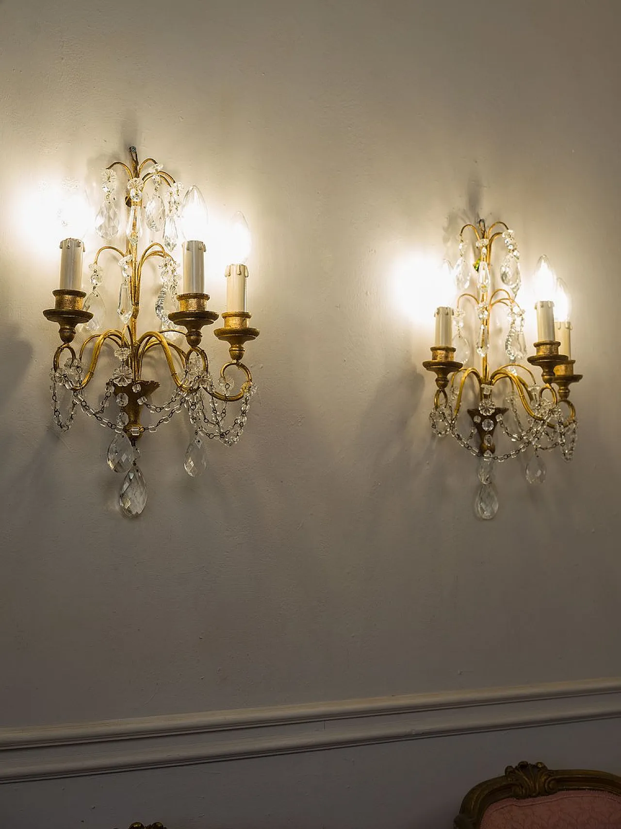 Pair of wall lamps with cut crystals, 1930s 1