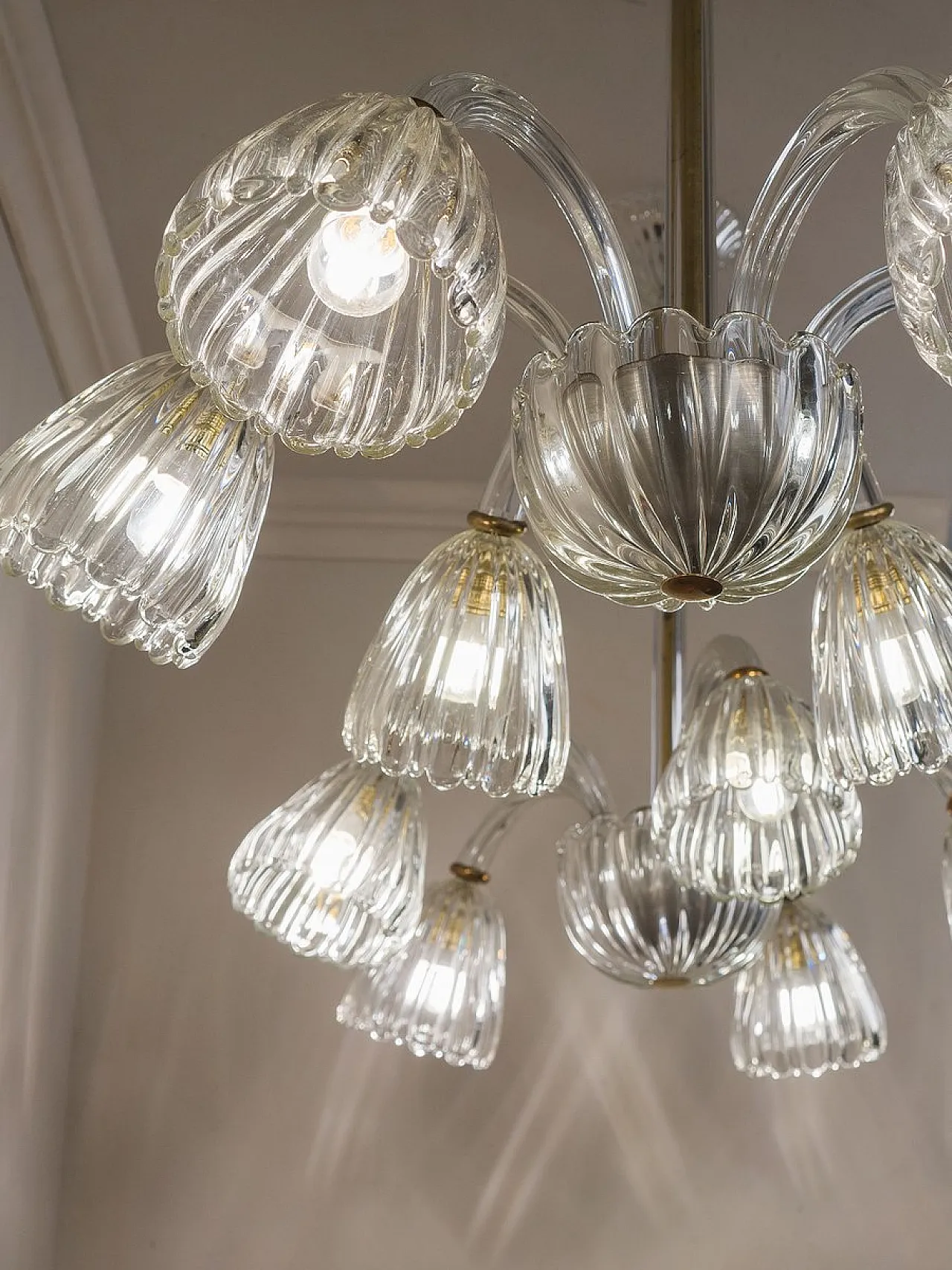 Pair of Murano glass chandeliers attributed to Barovier & Toso, 1940s 3