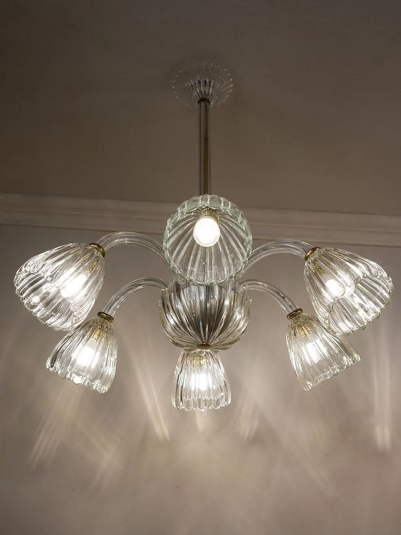 Pair of Murano glass chandeliers attributed to Barovier & Toso, 1940s 7