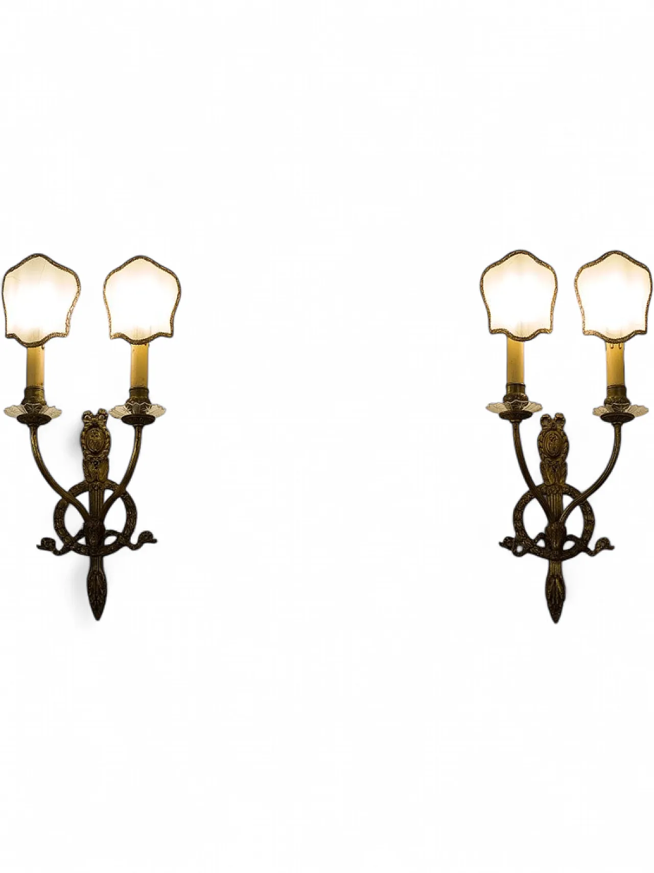 Pair of Empire-style wall lamps in hand-chiseled brass, 1920s 10