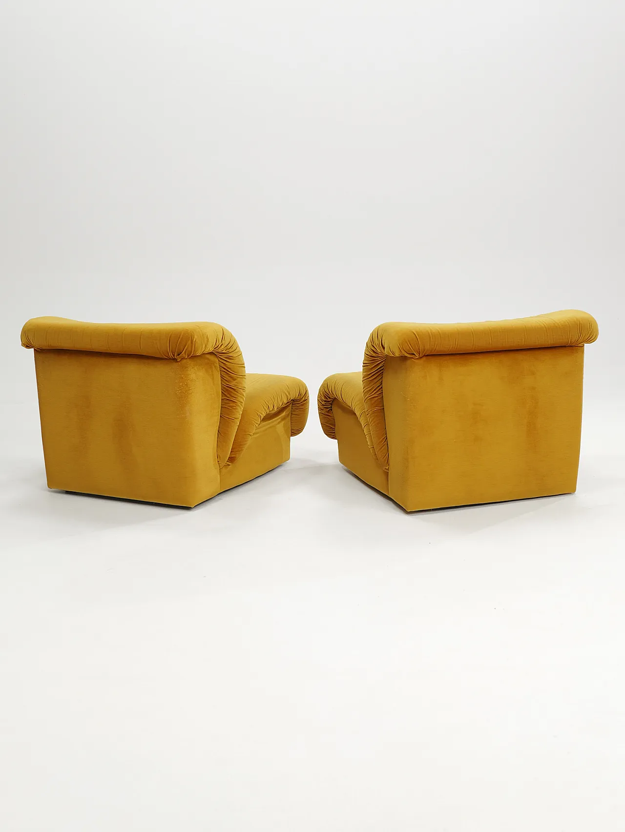 Coppia di poltrone Doimo Salotti, anni '70 15