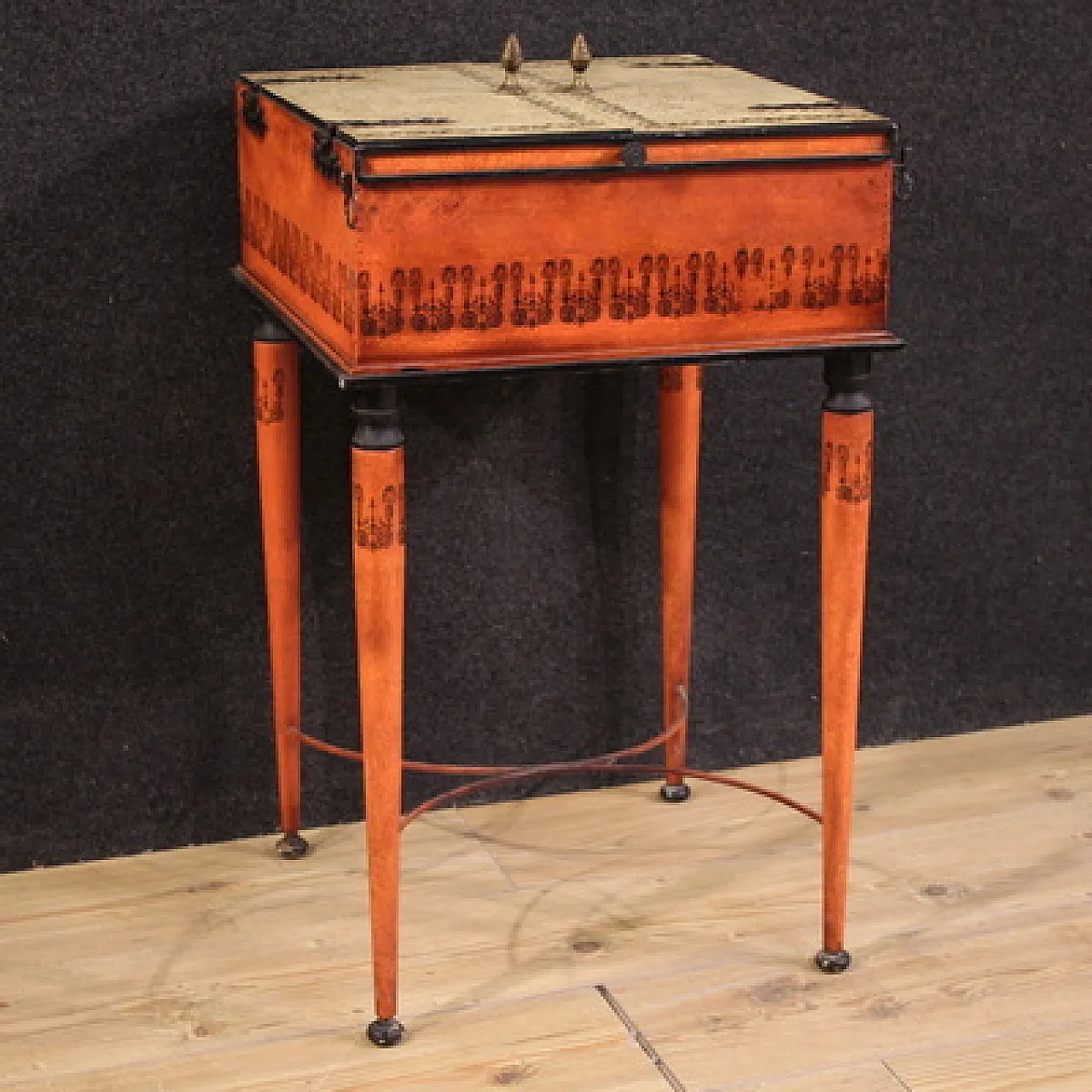 Elegante tavolino da gioco in stile neoclassico, '900 1