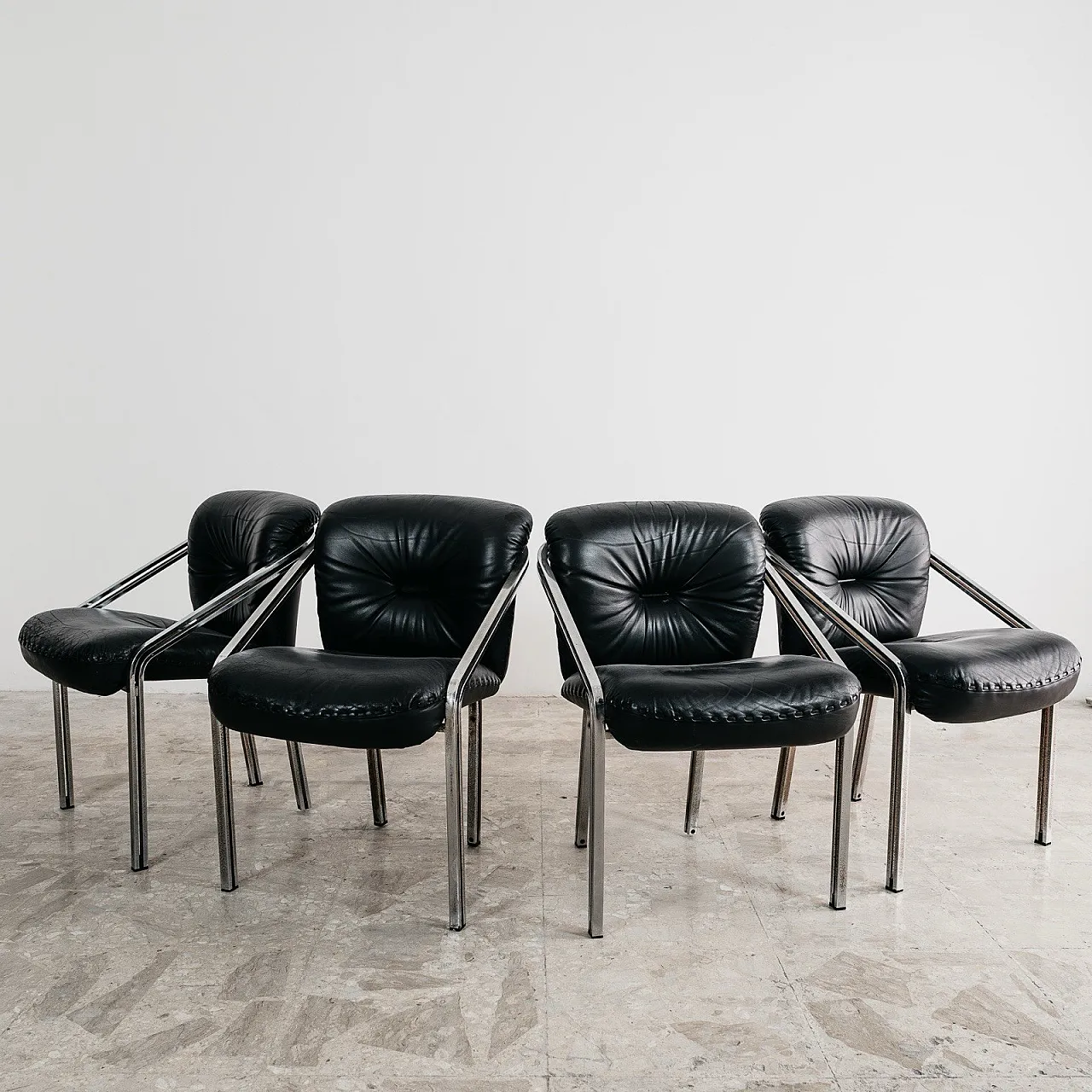 4 Armchairs by Mobil Girgi  in Steel and Leather, 1950s 1
