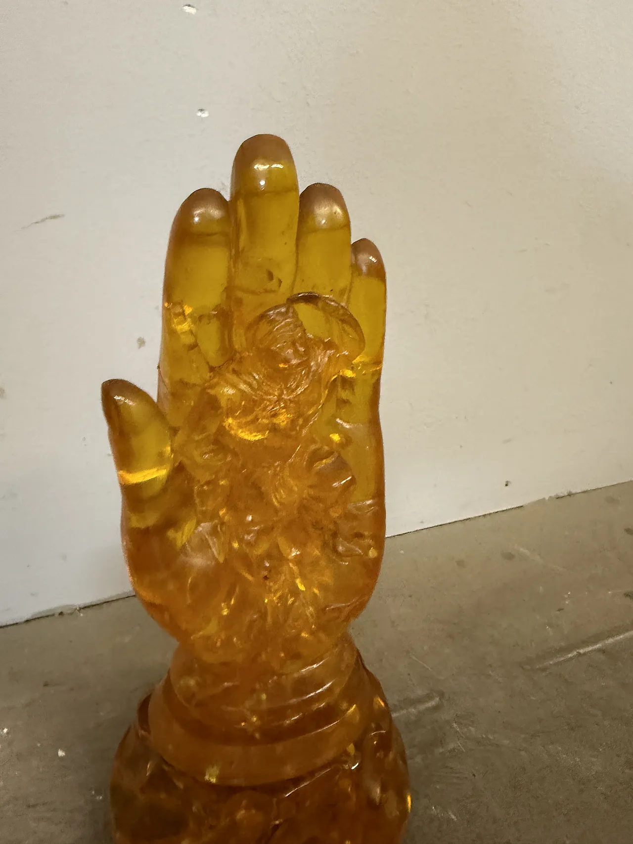 Mano Ambra con scolpito Buddah Cina, ‘900 3