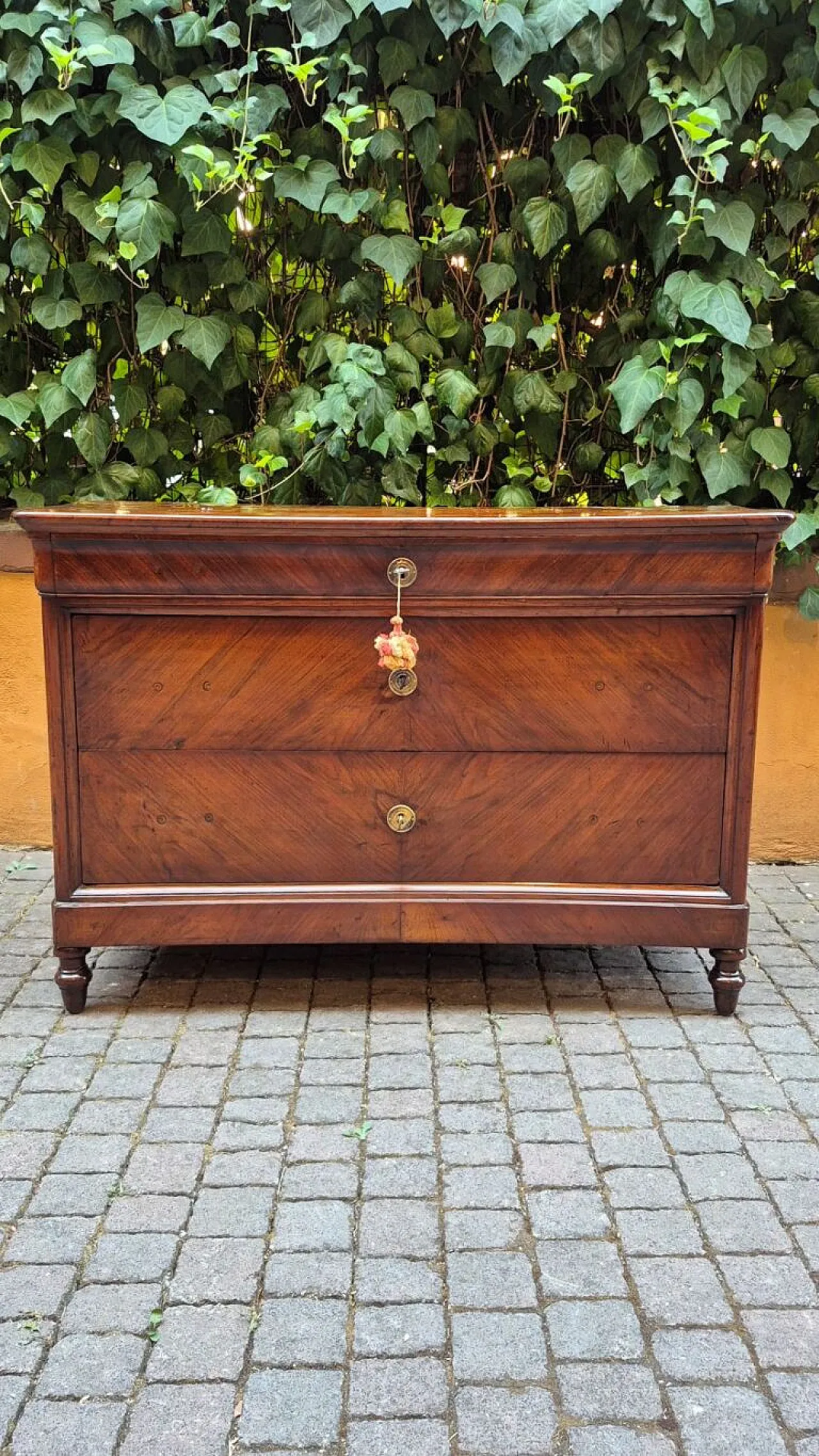 Luigi Filippo brickwork in walnut, 19th century 1