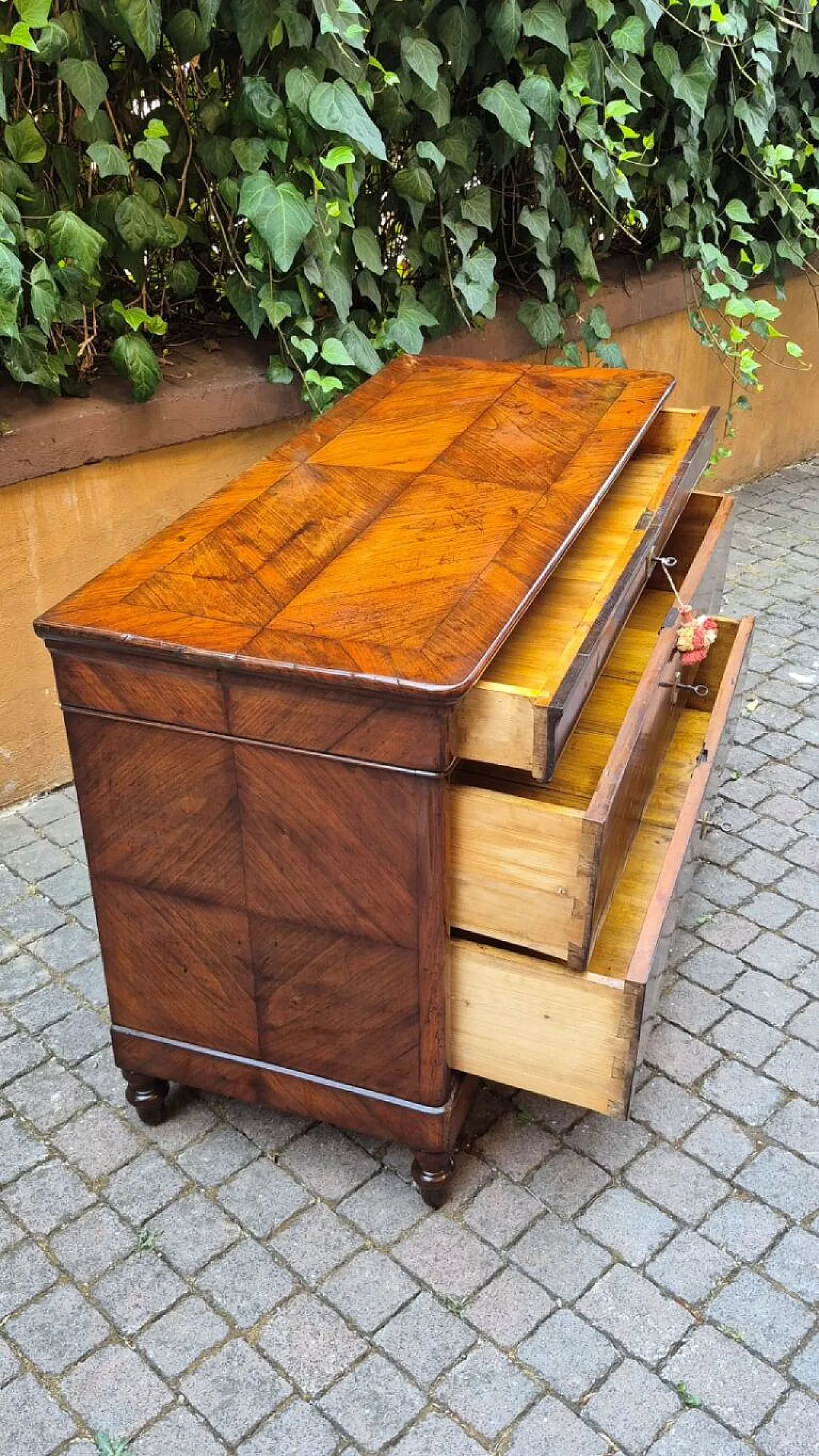 Luigi Filippo brickwork in walnut, 19th century 3