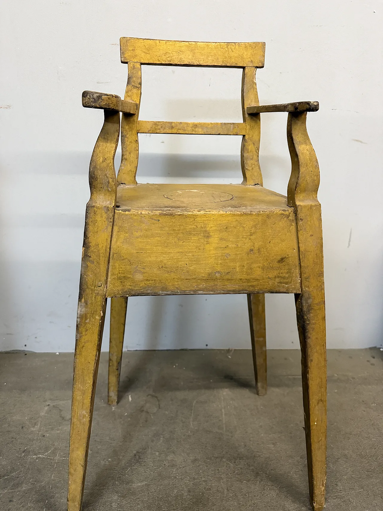 Lacquered children's high chair, 19th century 3