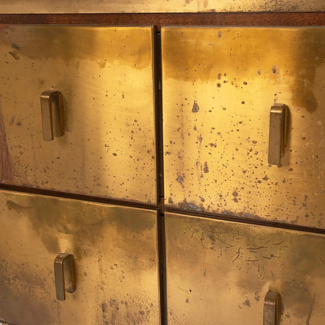 Aldo Frigerio walnut burl and brass nightstands, 1970s 10
