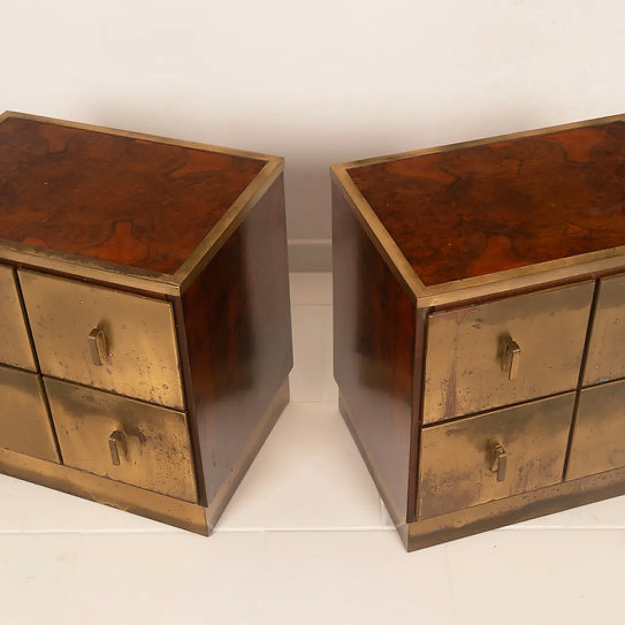 Aldo Frigerio walnut burl and brass nightstands, 1970s 12