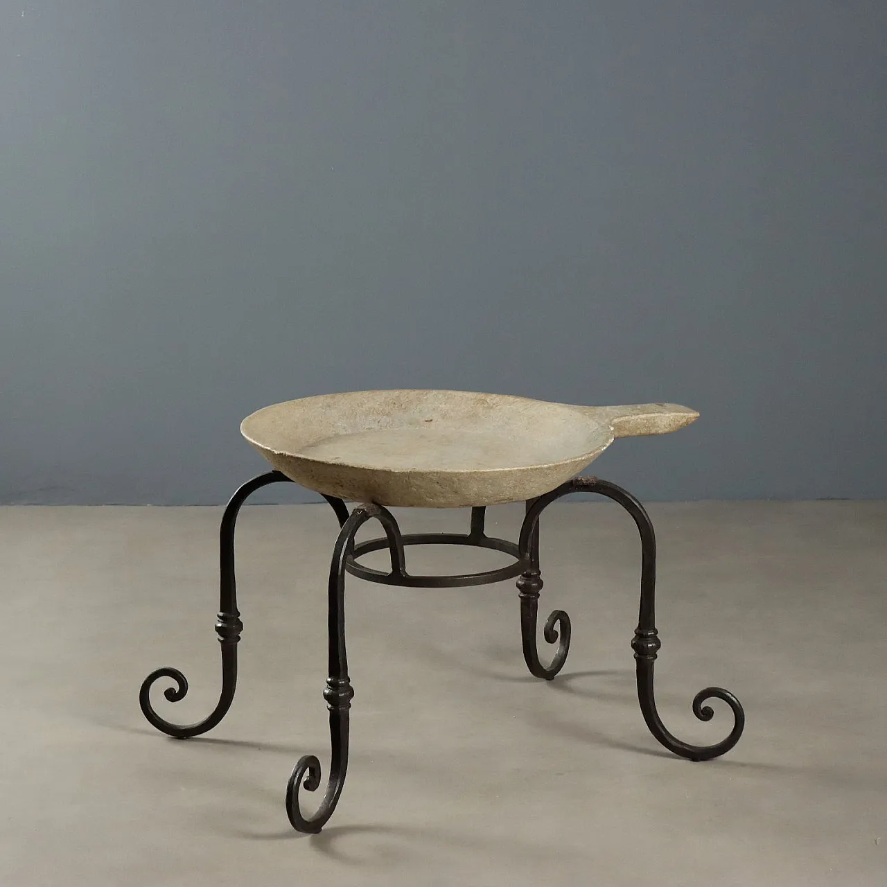 Wrought iron and marble coffee table, early 20th century 1