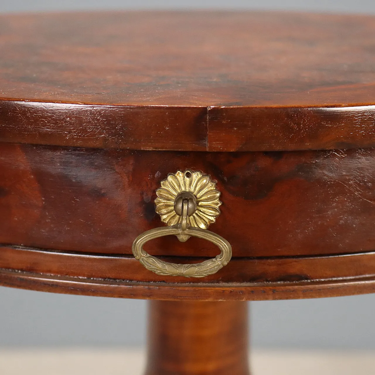Walnut burl center table, 20th century 5