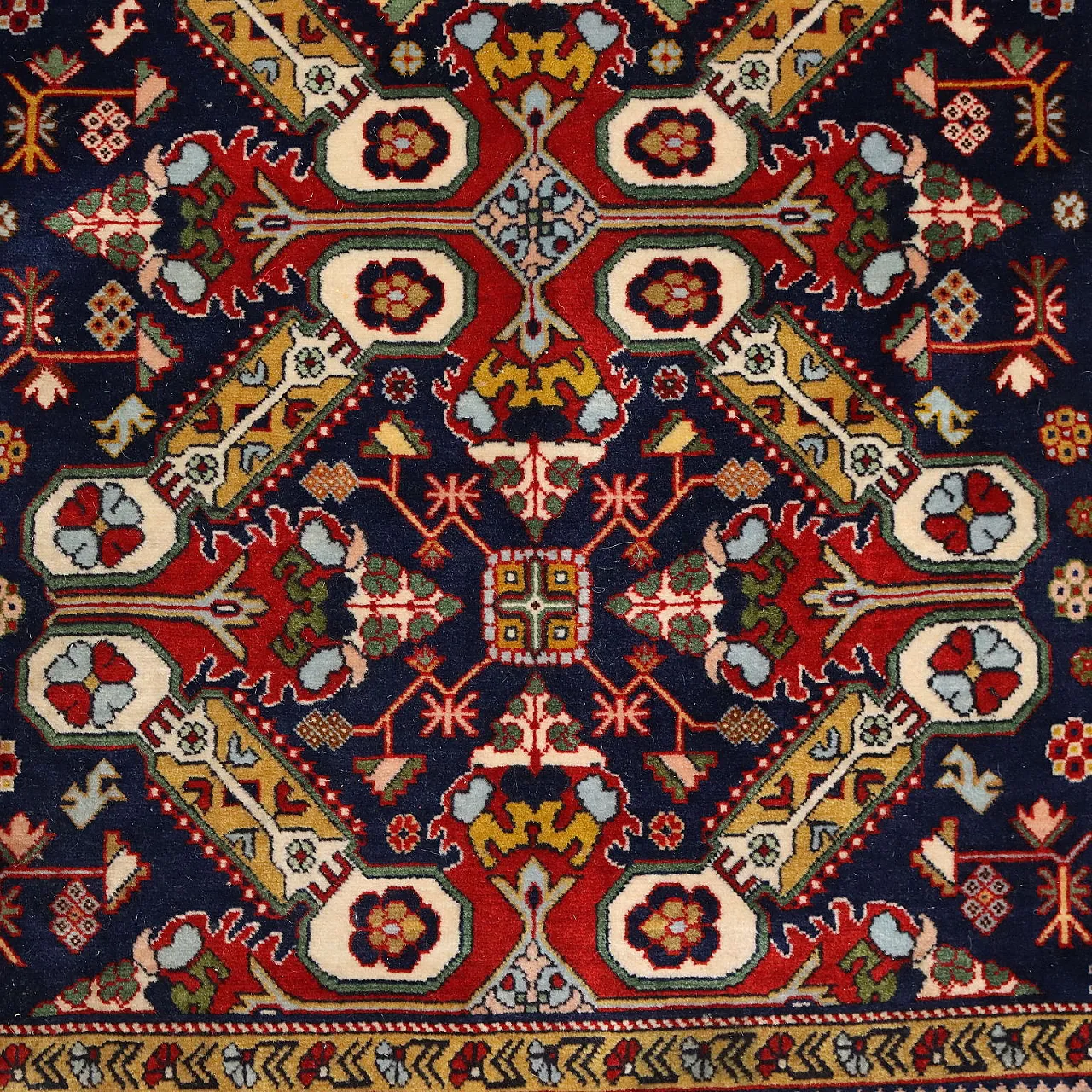 Shirvan rug in cotton and wool, late 20th century 4
