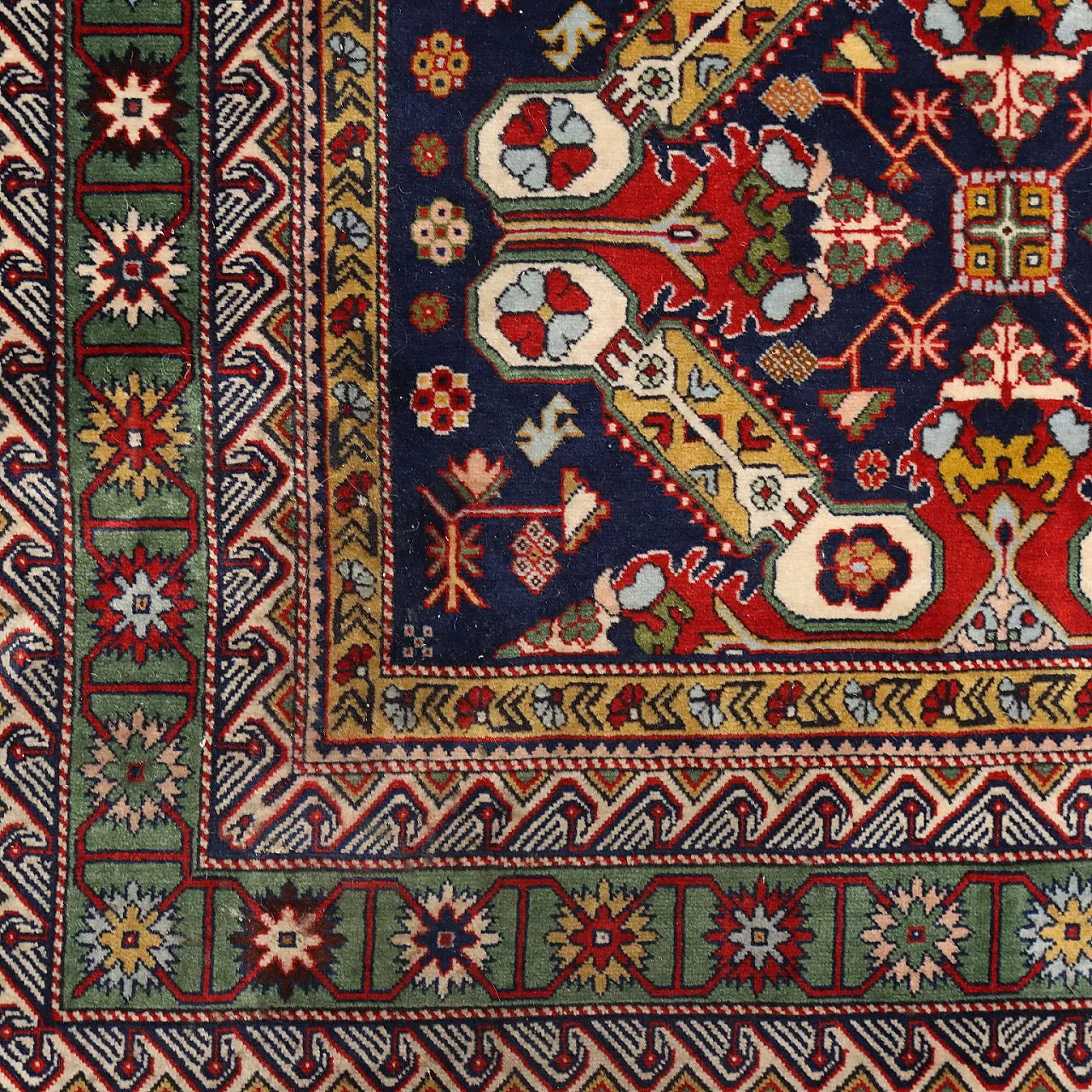 Shirvan rug in cotton and wool, late 20th century 5