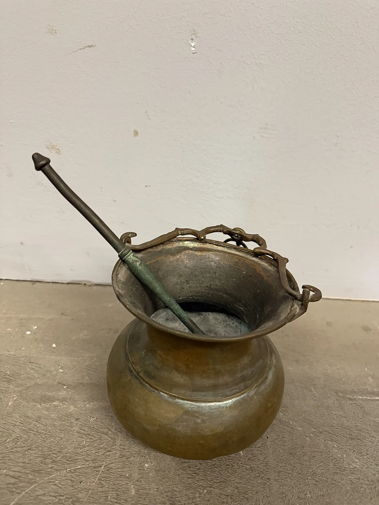 Antique bronze sprinkler, 18th century 3