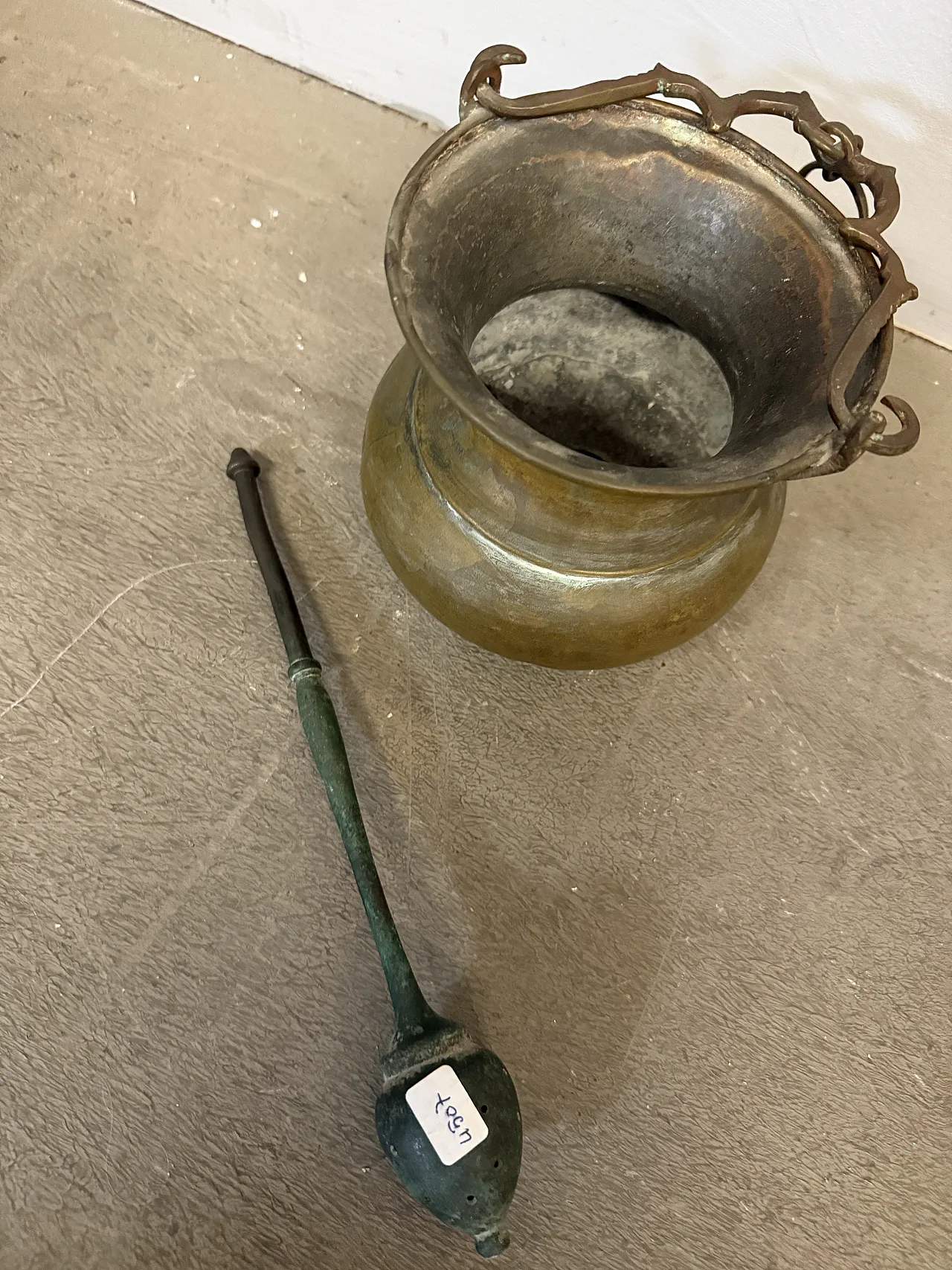 Antique bronze sprinkler, 18th century 5