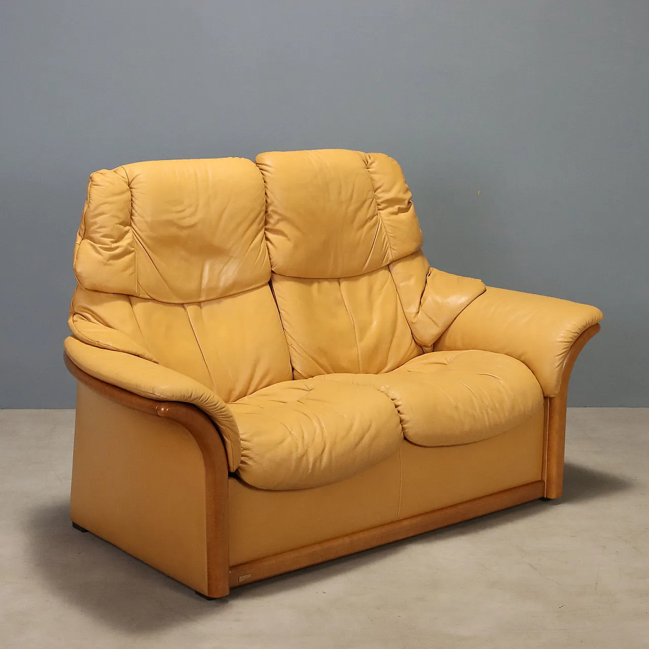 Ekornes twoseater sofa in leather, 20th century 1