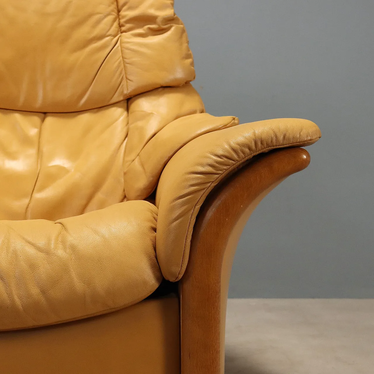 Ekornes twoseater sofa in leather, 20th century 6