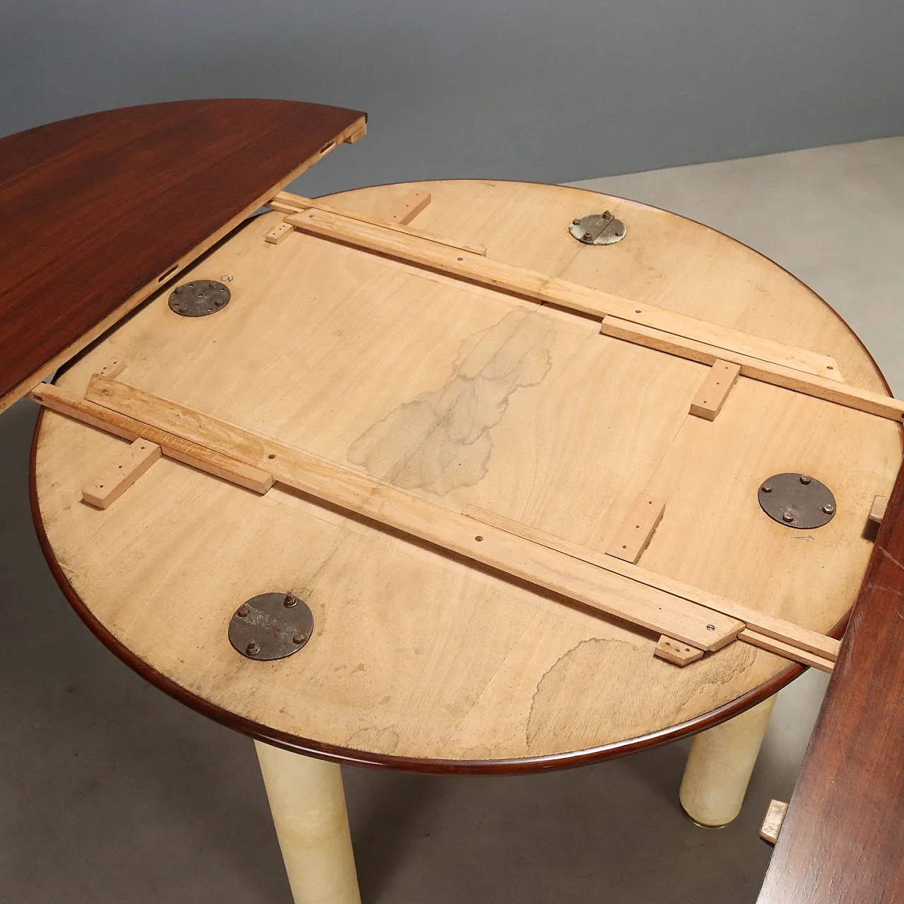 Table with round top, 1960s 5