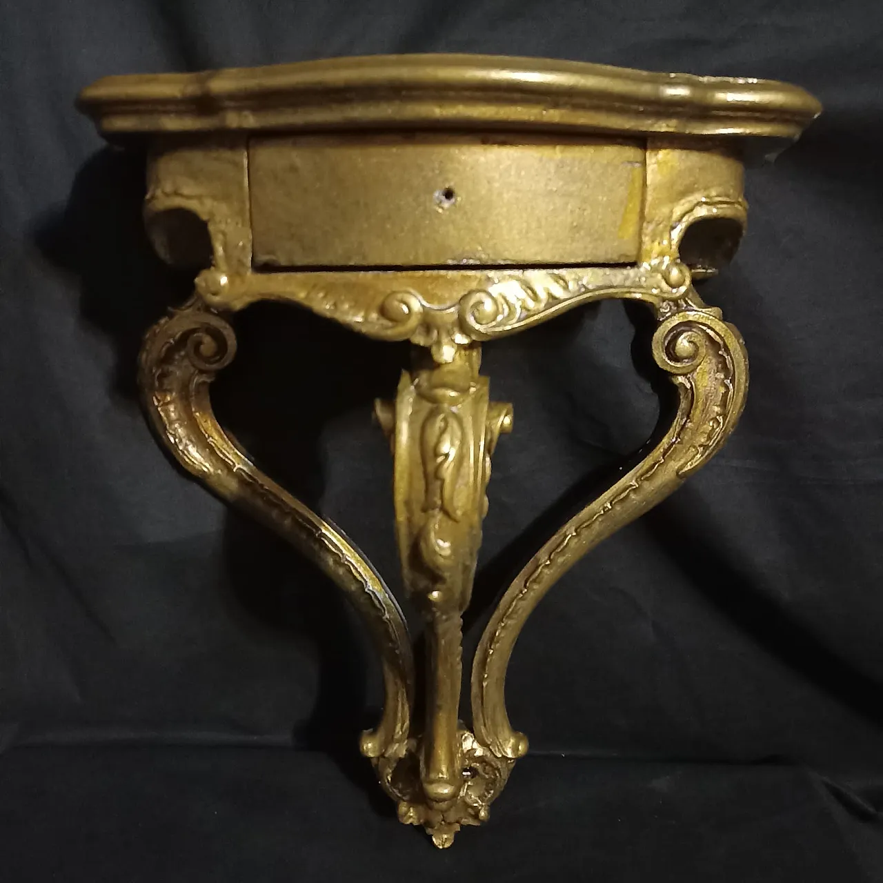 Carved and gilded wall console, late 19th century 13