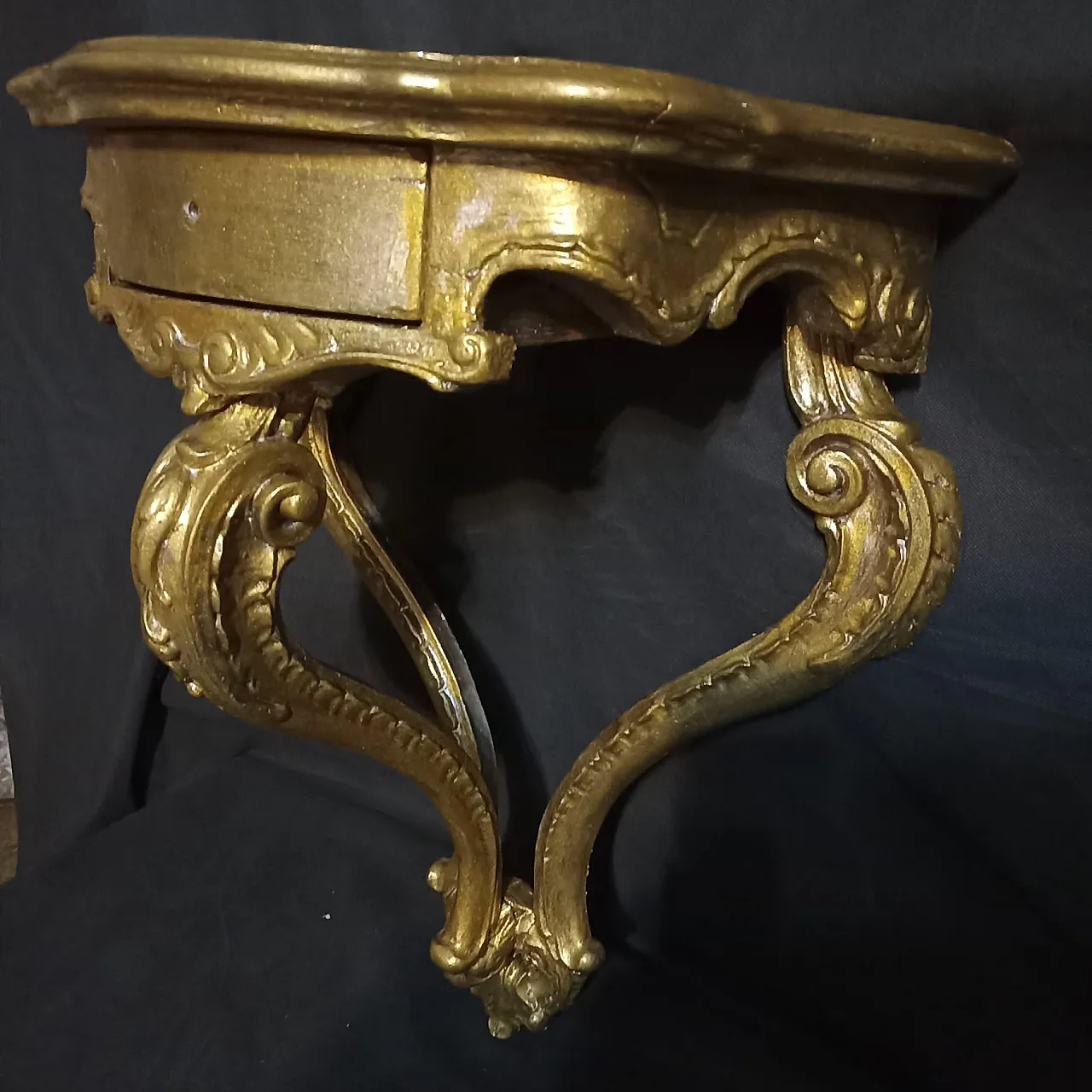 Carved and gilded wall console, late 19th century 20