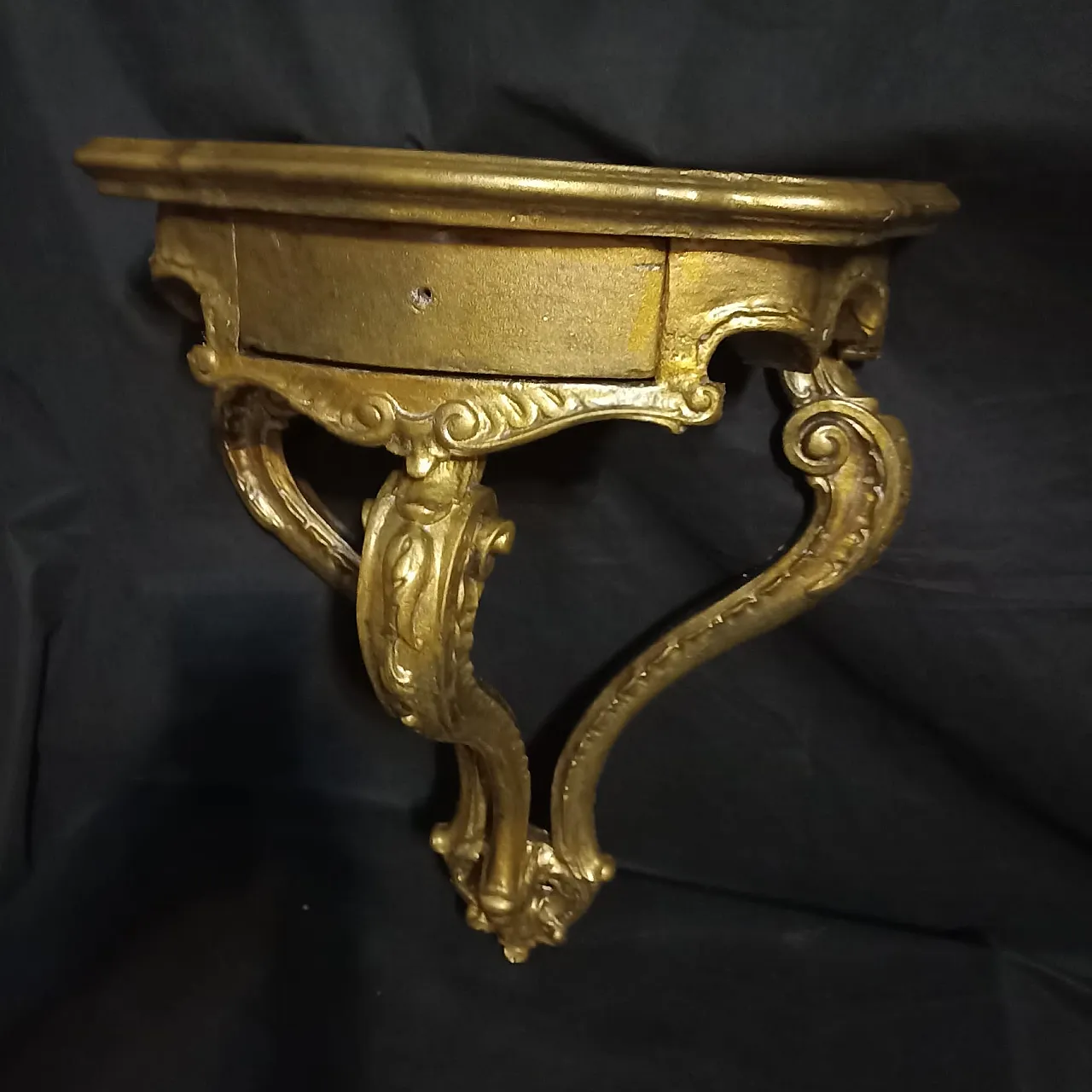 Carved and gilded wall console, late 19th century 25