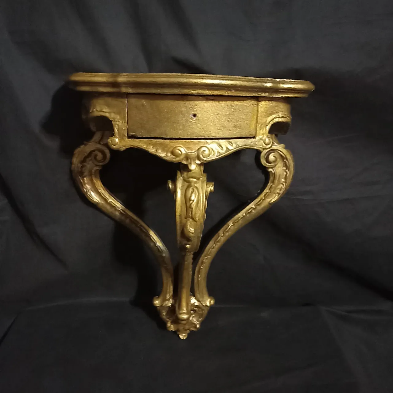 Carved and gilded wall console, late 19th century 31