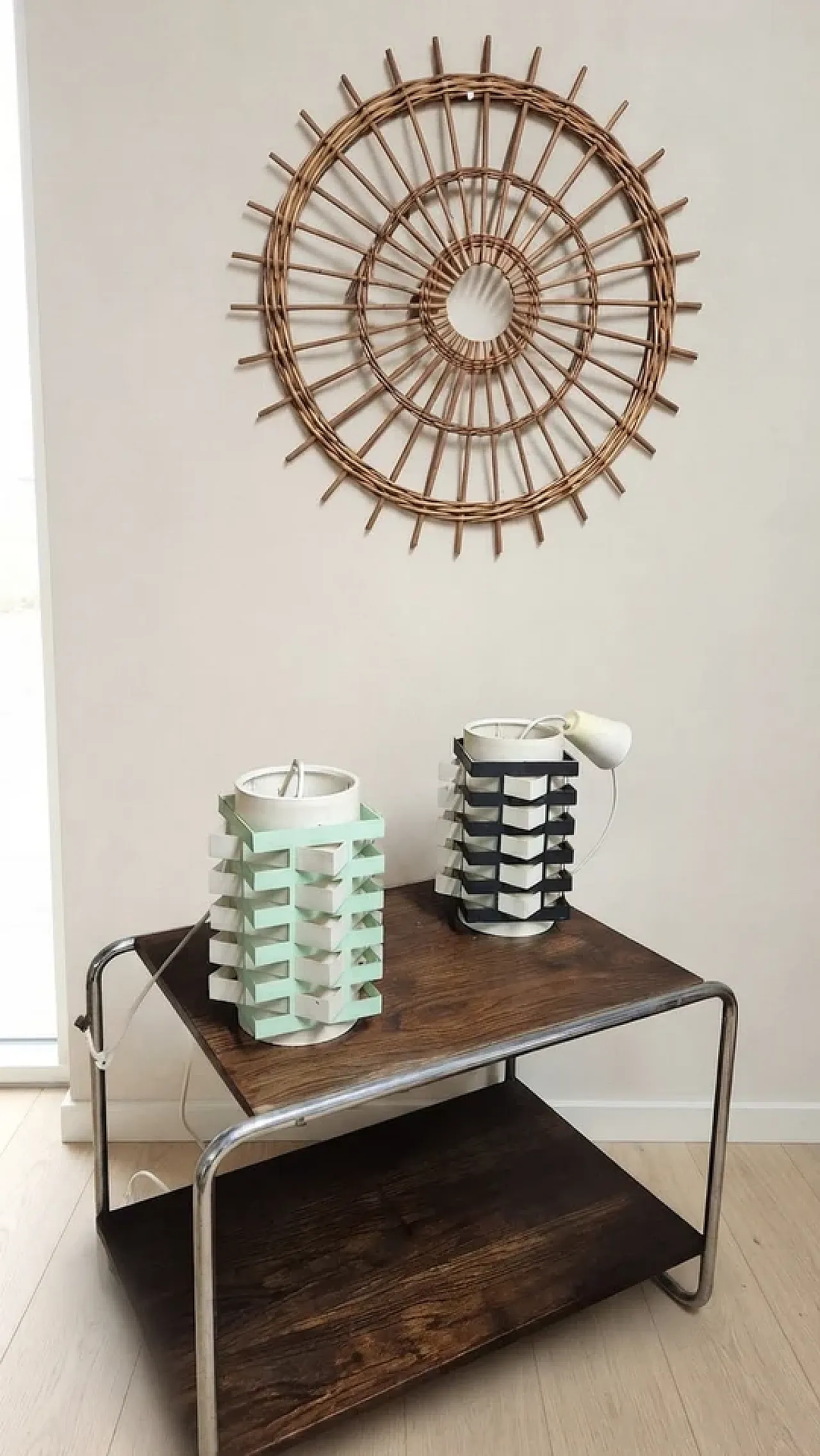 Coppia di lampade da tavolo, design scultoreo in metallo, anni '70 4