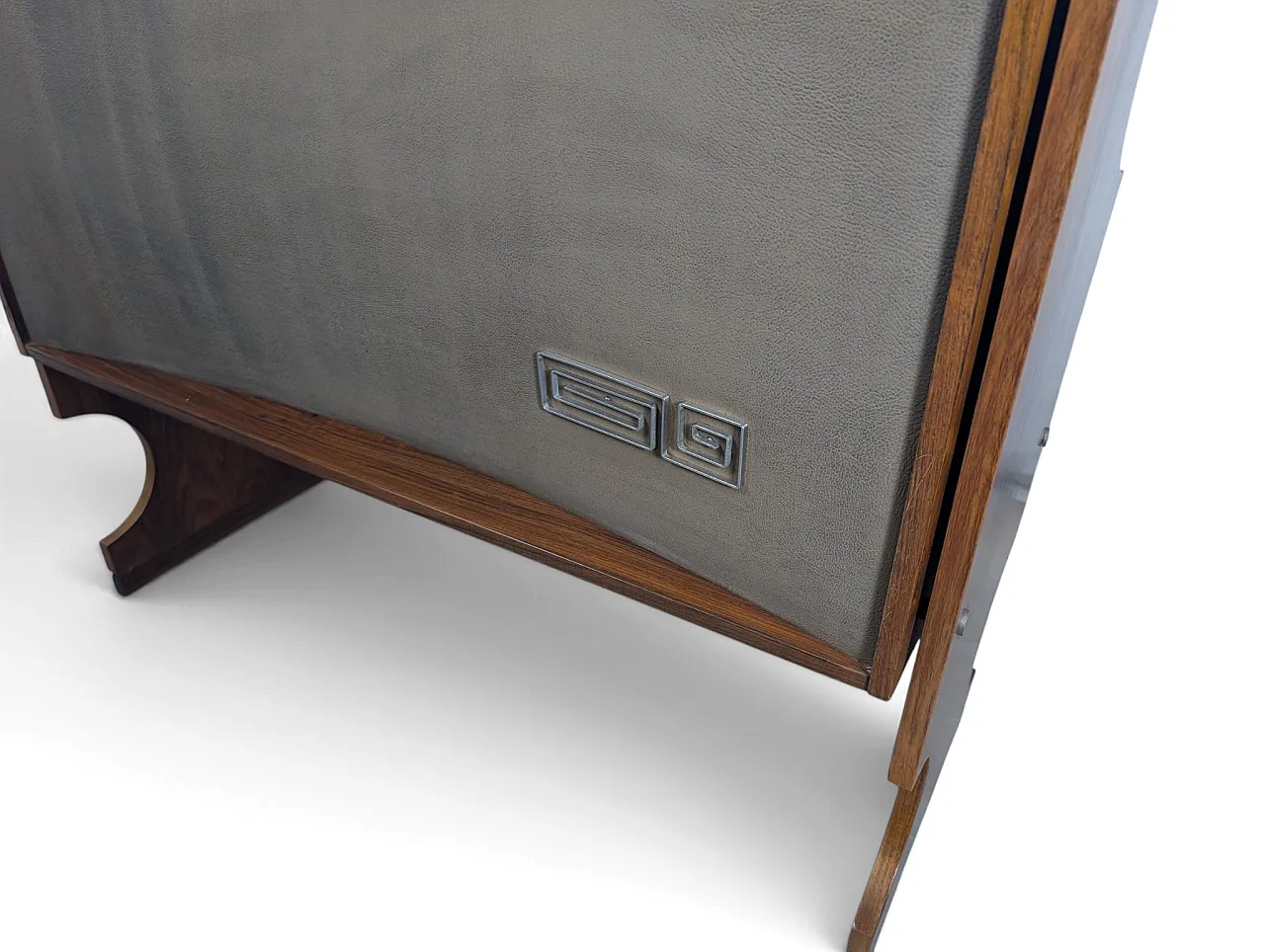 Wooden bar counter with stools and cabinet, 1960s 4