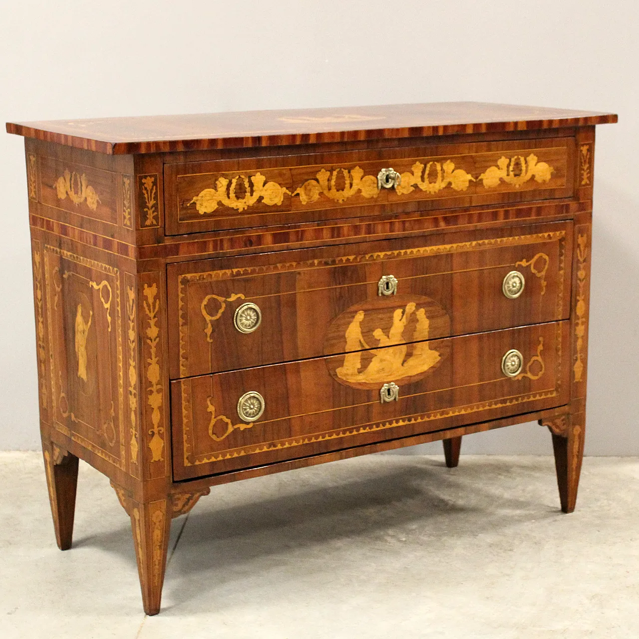 Louis XVI chest of drawers in inlaid walnut, 19th century Italy 1
